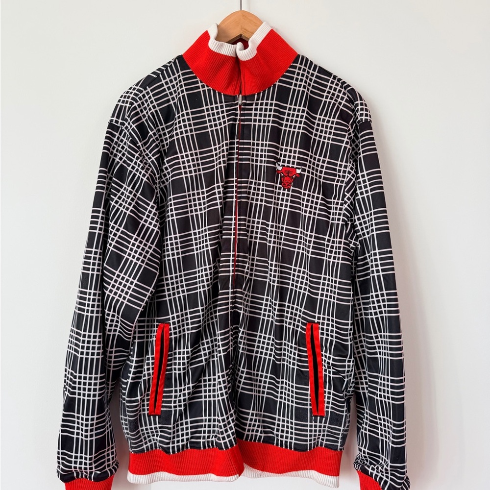Stylish Black and Red Checkered Chicago Bulls Men's Jacket